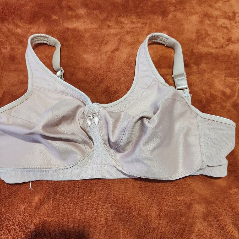 Glamorise Bra Size 40DD Beige Wirefree Adjustable Straps